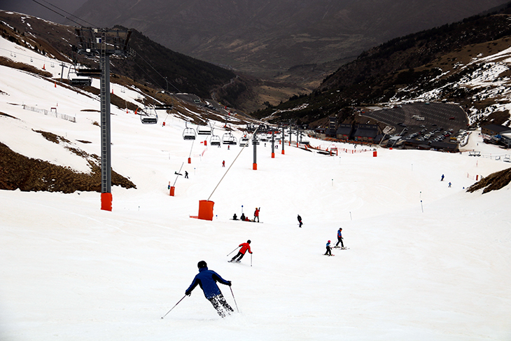 L'estació d'esquí de Boí-Taüll tanca una temporada "irregular" amb "satisfacció" per les grans nevades del mes de març