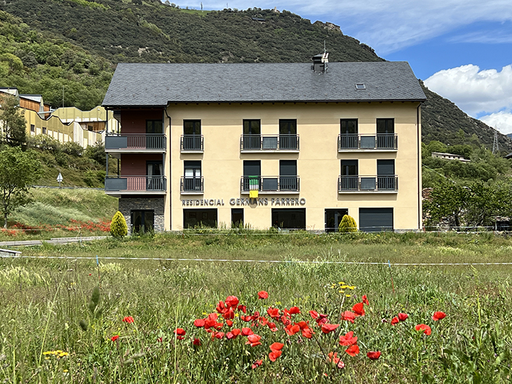 S'ha fet gràcies a una herència de dos germans del poble preocupats per la gent gran de la comarca