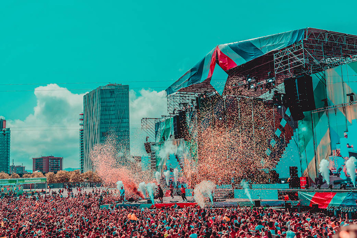 Consum obre expedient sancionador al Reggaeton Beach Festival i el podria multar amb fins a 1 milió d’euros