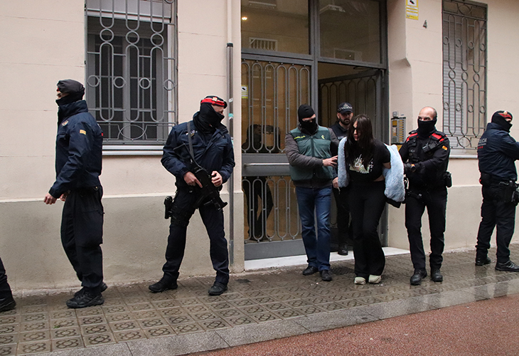 Dispositiu policial a Barcelona contra una organització dedicada al tràfic de cocaïna i altres drogues a escala mundial
