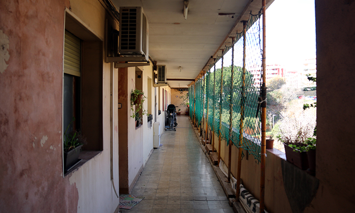 Autoritzat el desallotjament de les quatre persones que s'han negat a marxar de l'edifici El Barco d'Esplugues
