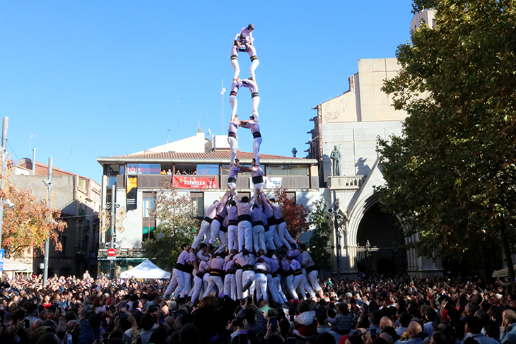 Terrassa es retroba amb els castells de gamma extra amb el 2 de 9 dels Minyons