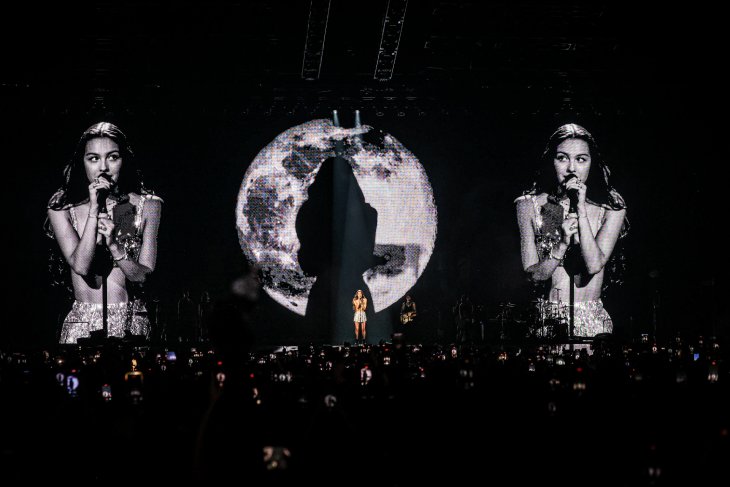 La cantant Olivia Rodrigo desferma l’eufòria al Palau Sant Jordi davant més de 18.000 persones