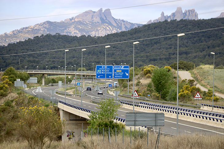 Govern i Moncloa tanquen l'acord per perllongar la B-40 i la transferència de 914 milions per a infraestructures