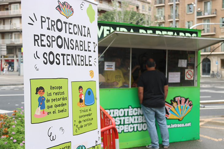 Obre a Barcelona la primera caseta de petards de baixa sonoritat per a promoure la pirotècnia inclusiva