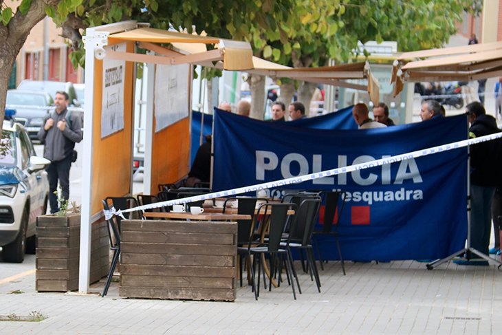 Maten un home a trets a la terrassa d’un bar a Montgat
