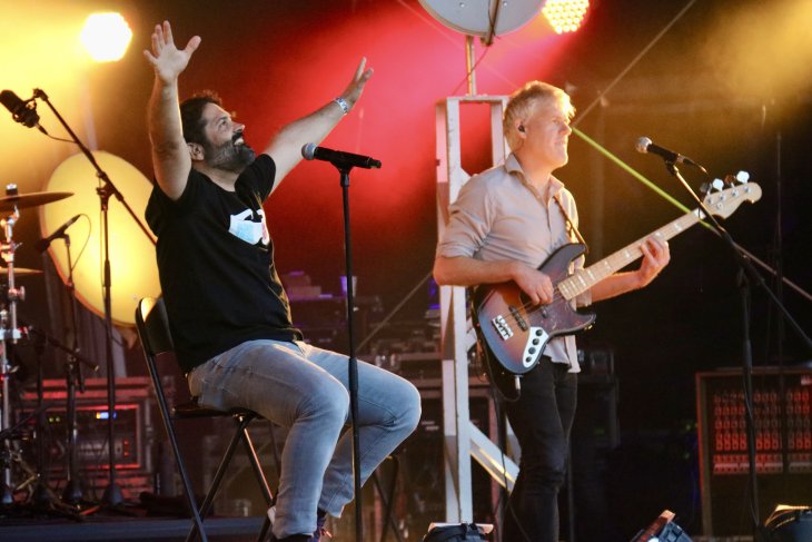 Embassa't estroboscòpic: Antònia Font protagonitza la sessió inaugural més multitudinària del festival de Sabadell