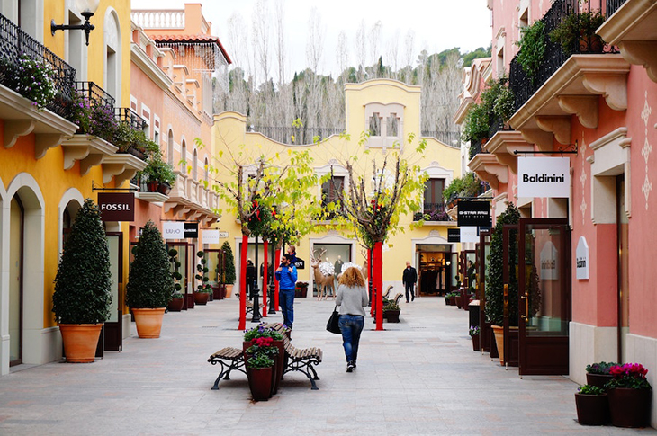 La Roca Village inverteix 120 MEUR en els seus 25 anys d'història i eleva fins a 2.000 els llocs de feina