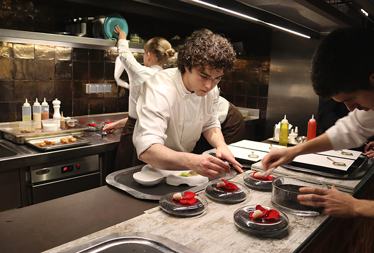 El Disfrutar celebra la tercera estrella Michelin: "Si ho haguéssim somiat d'alguna manera, no ho hauríem ideat millor"