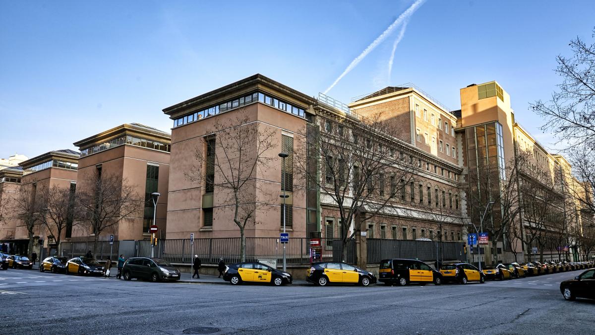 L’Hospital Clínic recomana l'ús de la mascareta a la zona d'urgències i en les visites a malalts