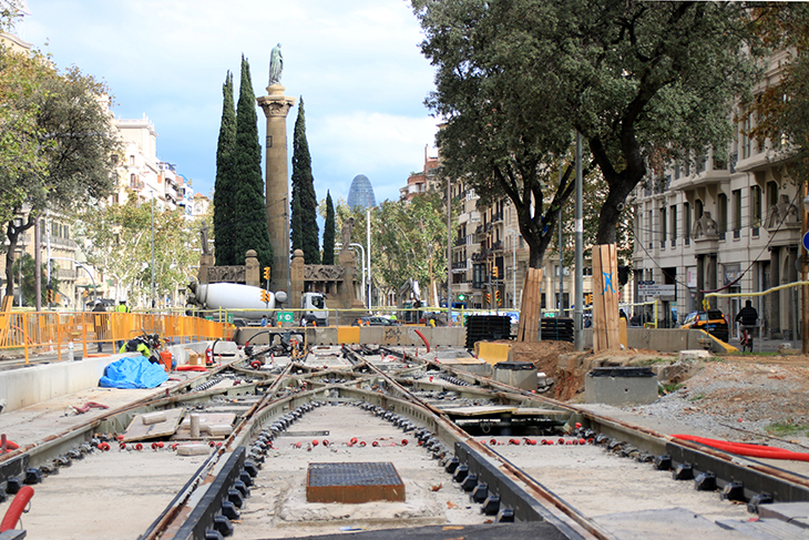 Les obres del tramvia de Barcelona per la Diagonal connecten les Glòries i Verdaguer