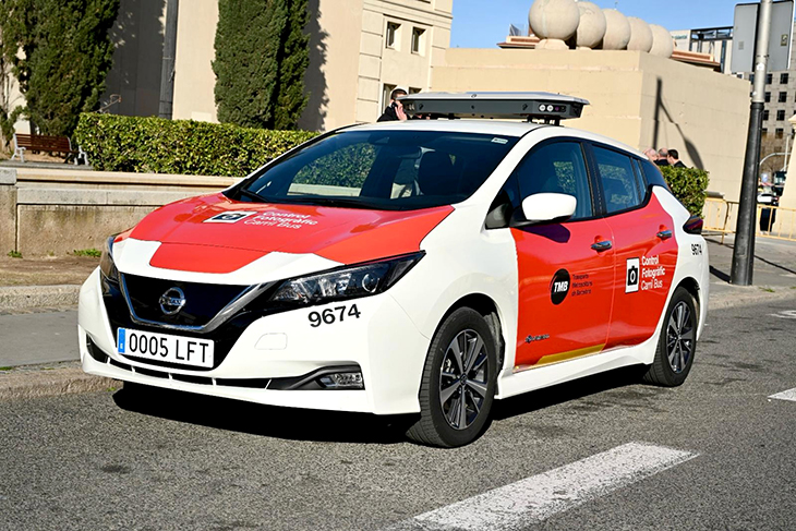 TMB posarà en circulació un vehicle per sancionar les infraccions als carrils bus de Barcelona