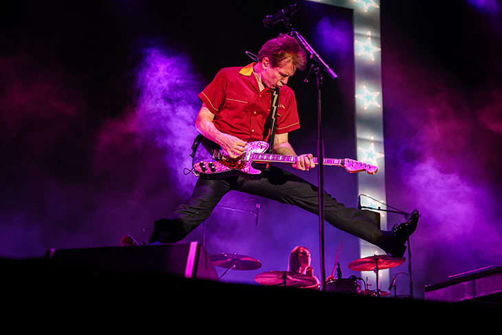 El minimalisme de Sigur Rós i l’enèrgic rock de Franz Ferdinand protagonitzen la jornada més multitudinària del Cruïlla