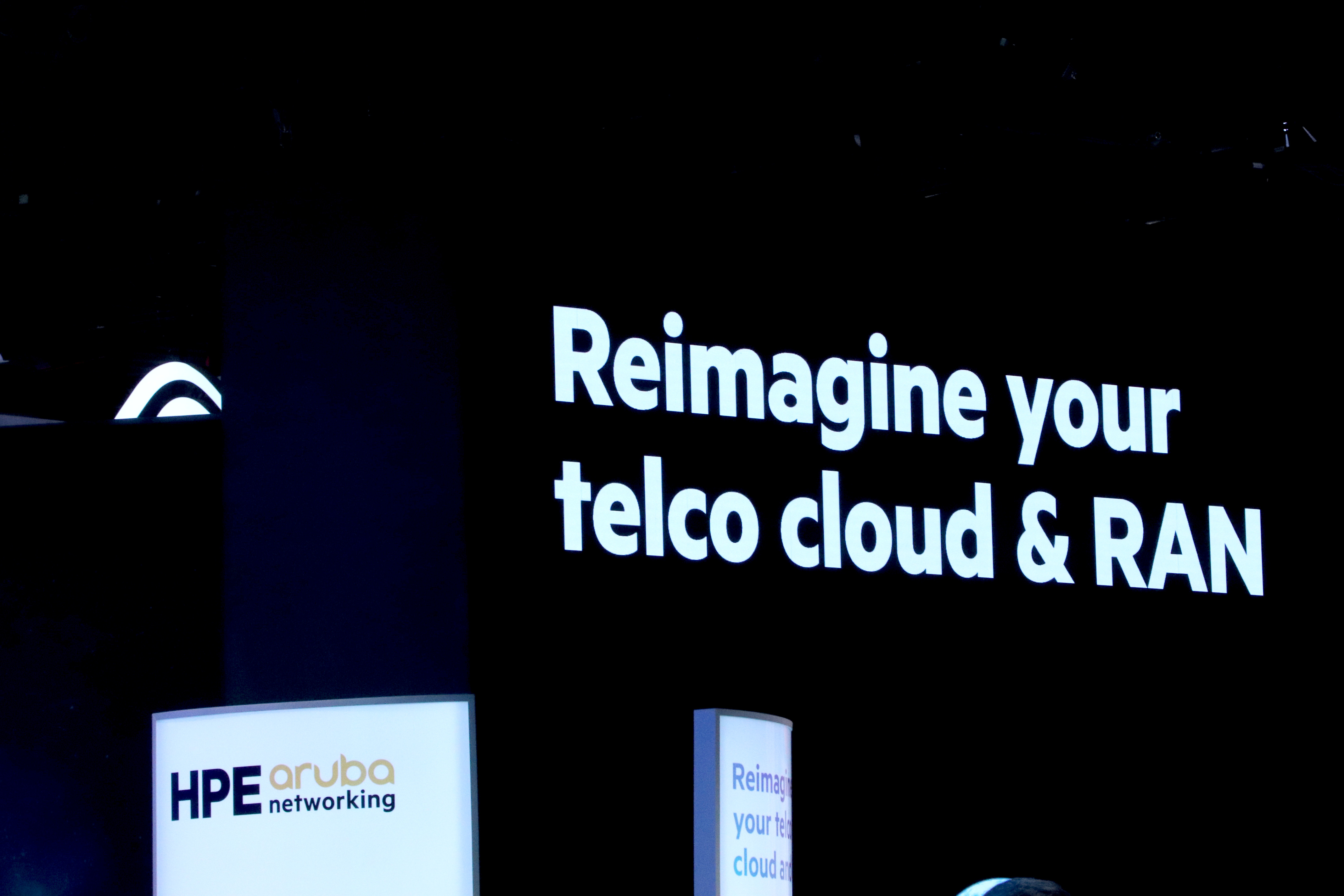 El català busca la seva “oportunitat” al Mobile World Congress per endinsar-se en un món tecnològic dominat per l’anglès