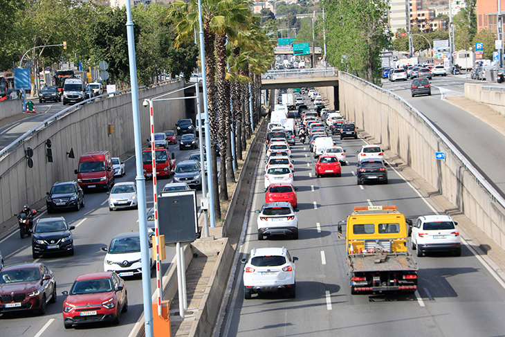La sortida de vehicles de l'àrea metropolitana supera les previsions de Trànsit amb més de 487.300