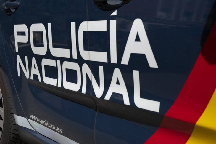 Detenen a Mataró un home de 23 anys que simulava tenir-ne menys de 18 per assetjar sexualment menors