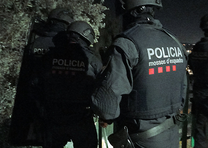 En marxa un operatiu dels Mossos en contra d’una organització criminal dedicada al tràfic de drogues