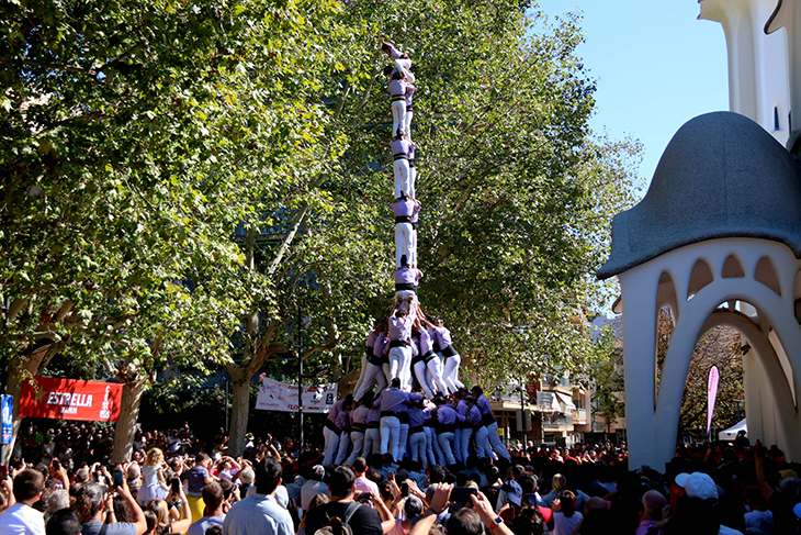 Els Minyons de Terrassa presumeixen de gamma extra a la diada Nova Atenes