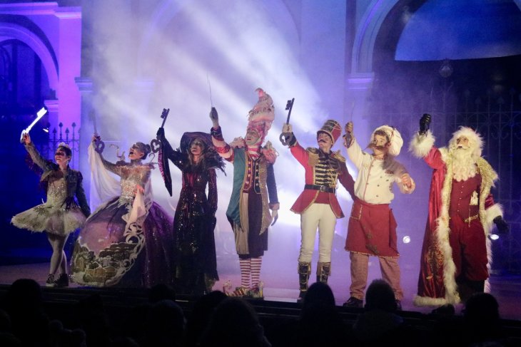 Expectació pel retorn del musical 'Somriu al Nadal' a Sabadell: "Estem nerviosos perquè ahir es va suspendre per pluja"