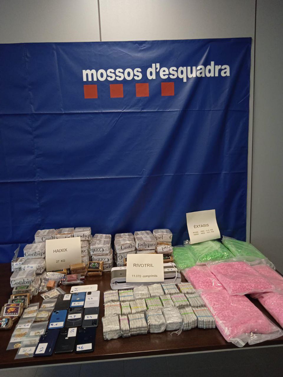 Detingut un home per traficar amb 35.700 pastilles d'èxtasi i 28 quilos d'haixix a Terrassa