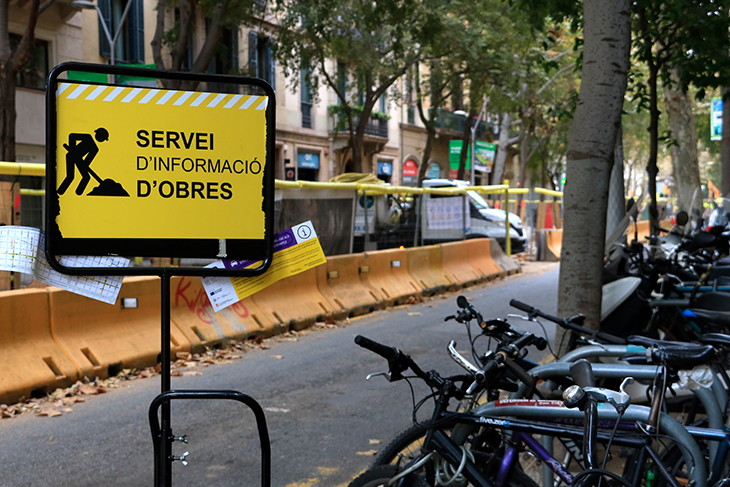 Comencen les restriccions de trànsit per a la superilla de l'Eixample de Barcelona