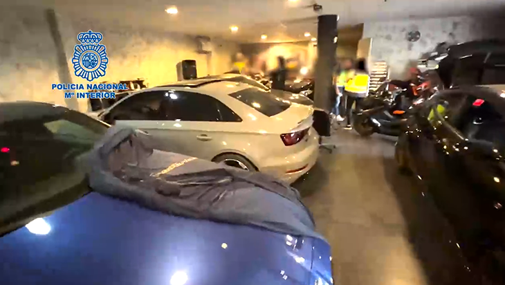 Desarticulat un grup criminal que va estafar més d'un milió d'euros amb la compravenda de vehicles d'alta gamma