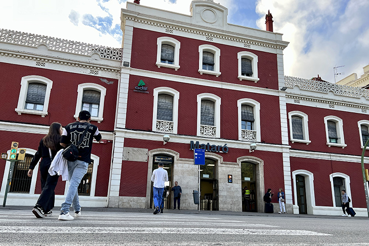 Adif ampliarà l'estació de Mataró per fer-la arribar al futur pas soterrat de la ronda Barceló