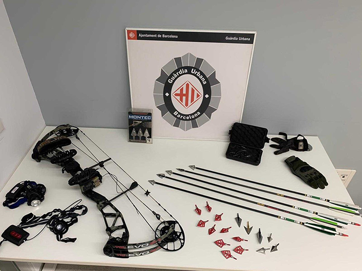 Investigat per caçar furtivament porcs senglars al barri de la Font del Gos de Barcelona