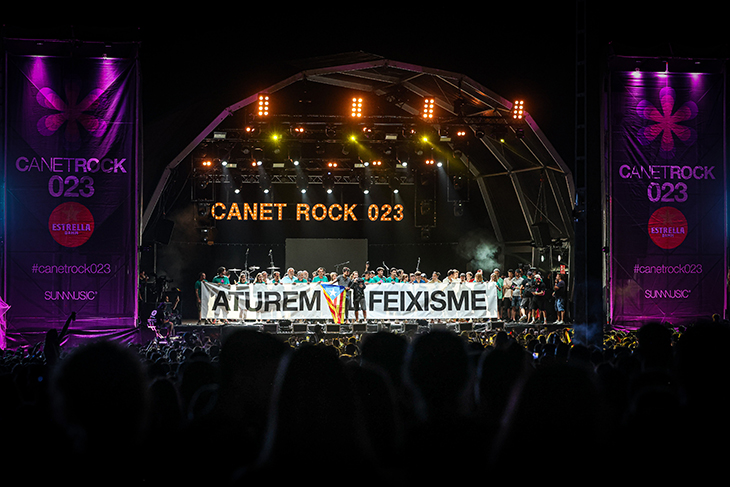 El Canet Rock més festiu i reivindicatiu aplega unes 25.000 persones