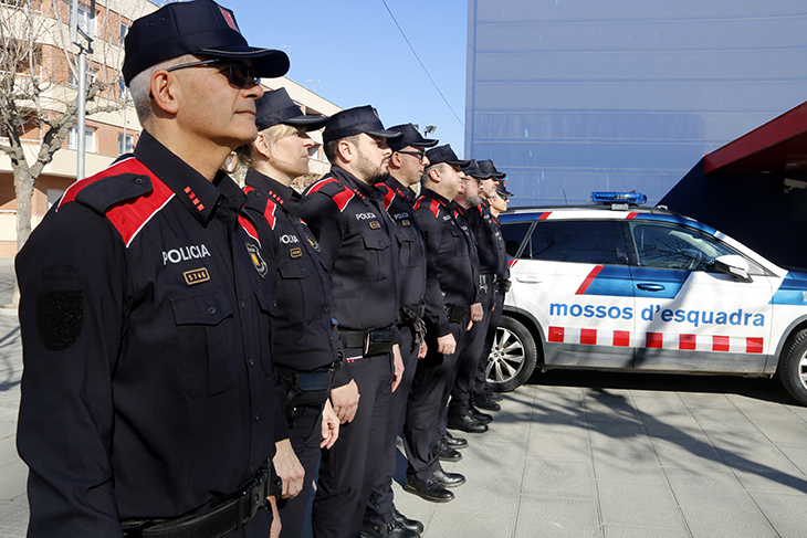 Esplugues i Sant Just exigeixen a Interior que reforci la comissaria dels Mossos d’Esquadra amb més agents
