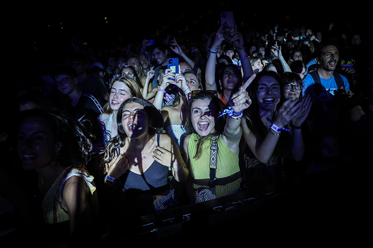 Placebo fa vibrar el Cruïlla amb l’energia i la contundència del seu darrer disc