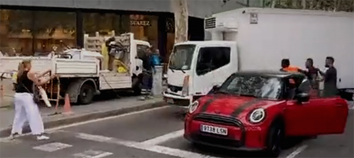 Robatori d’un camió al Passeig de Gràcia de Barcelona