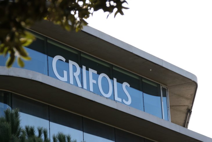 Grifols guanya 88 milions en nou mesos i enfila els ingressos fins als 5.237 milions, un 8,6% més