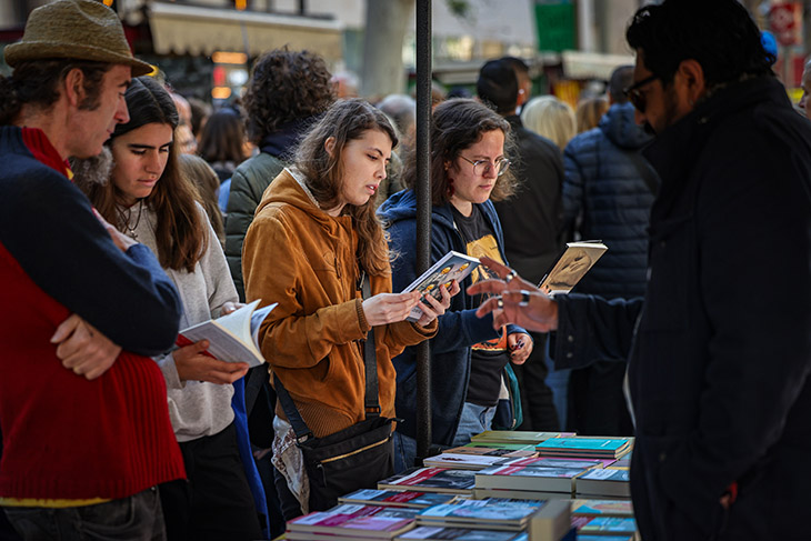 Ramon Gener, Xavi Coral, Joël Dicker, Eva Baltasar, Eduardo Mendoza i Javier Castillo, autors més venuts per Sant Jordi