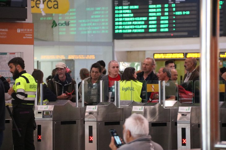 Renfe treballarà tota la nit per recuperar l'oferta habitual a Rodalies