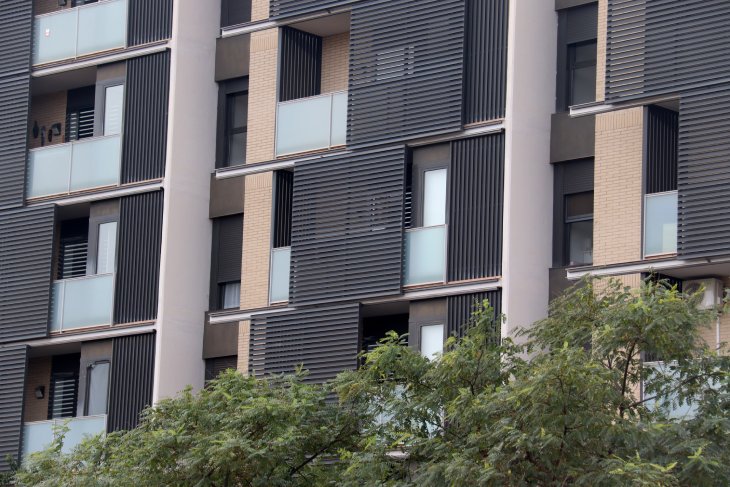 Prop del 30% de les compravendes d’habitatges es fan al comptat el 2024, gairebé 20.000 pisos