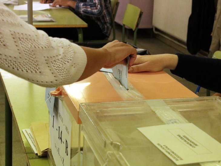 Més de 5,7 milions d'electors catalans estan cridats de nou a les urnes aquest diumenge per les eleccions europees