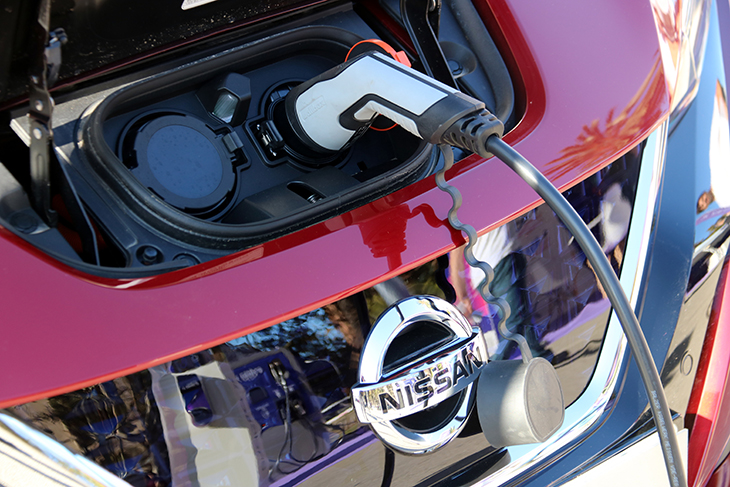 Un de cada vuit turismes matriculats a l'octubre a Catalunya va ser elèctric, segons la patronal Anfac