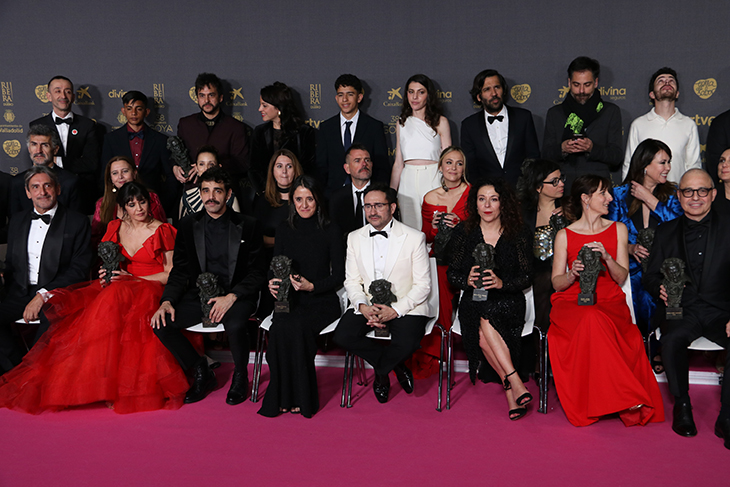 'La societat de la neu', de J. A. Bayona, arrasa als Goya amb 12 premis i '20.000 espècies d'abelles' se n'emporta 3