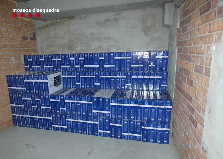 Detenen sis homes per robar mercaderies de camions aparcats a àrees de servei de Cardedeu, Llinars del Vallès i Gavà