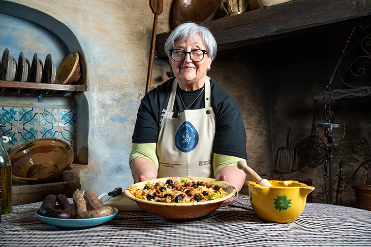 Rescaten 300 receptes catalanes en risc de desaparèixer gràcies a les àvies