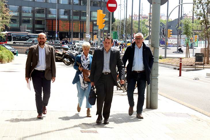 Adif manté la hipòtesi del llamp en la incidència de l'R2 sud i descarta que la causa hagi sigut la manca d'inversions