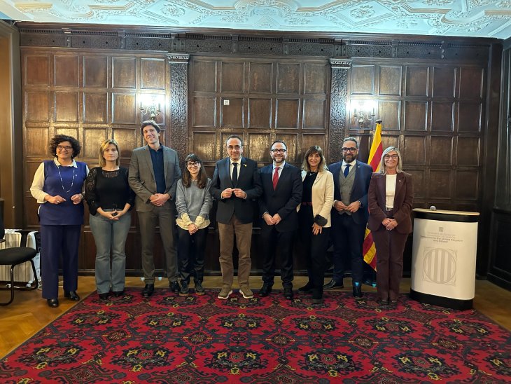 Rull planteja a Londres i a Gal·les una xarxa europea de parlaments verds