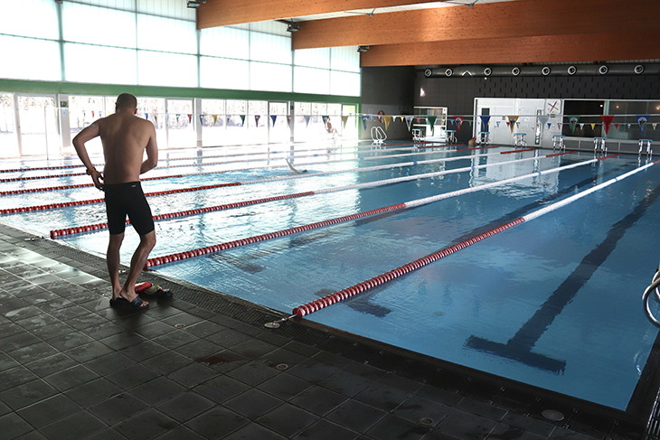 Piscines privades, d’hotels i balnearis no es podran reomplir en emergència però es permetran les esportives
