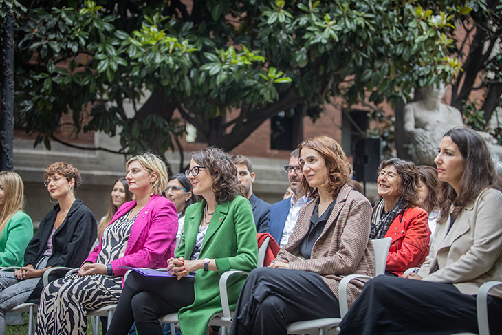 El Govern posa en marxa un servei gratuït per atendre víctimes d'LGTBI-fòbia