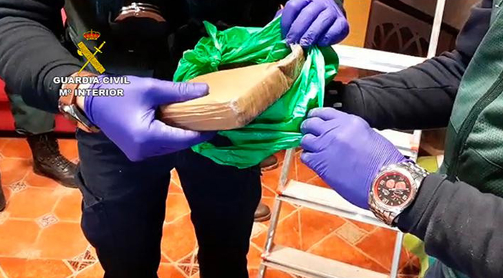 En marxa un operatiu policial contra un grup responsable d'introduir 5,7 tones de haixix per la costa del Garraf