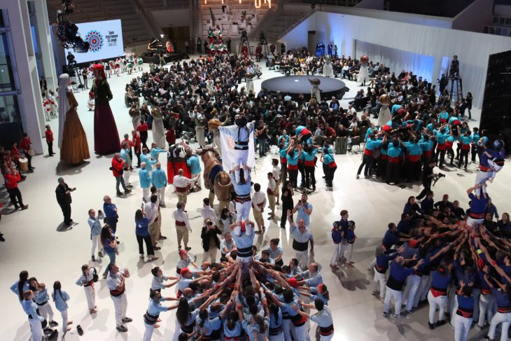 Els castells converteixen el MNAC en una Festa Major pels 15 anys del reconeixement com a Patrimoni de la Unesco