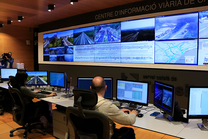 La xarxa viària registra 120 quilòmetres de retencions al migdia amb l'AP-7 com la via més afectada