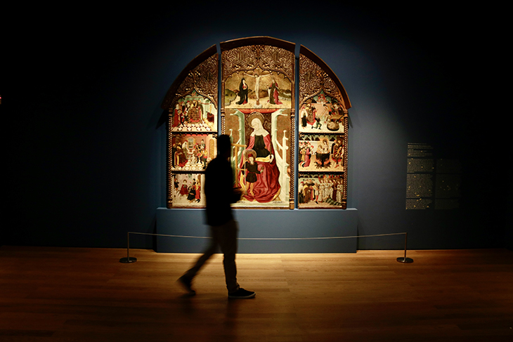 Una exposició amb peces del gòtic explora les relacions històriques entre Catalunya i Portugal