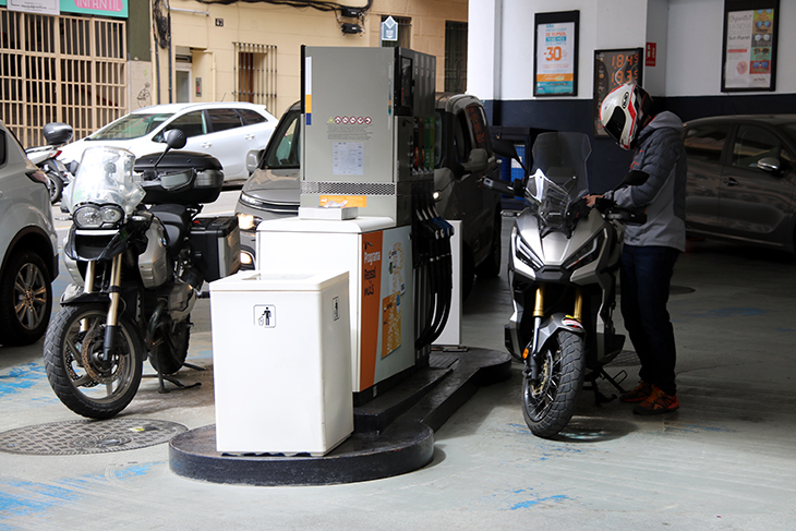 preu de la gasolina torna a enfilar-se